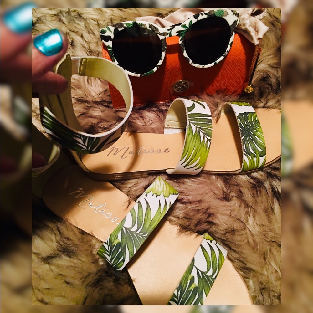 NIB Matisse Nikita Leaf Leather Strap Sandals #8❇️